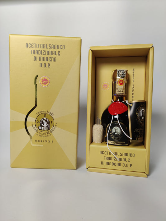 Cavedoni extra vecchio twenty five years